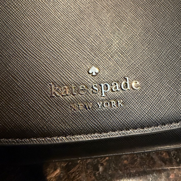 Kate Spade Black Crossbody with Gold Chain - Picture 4 of 7
